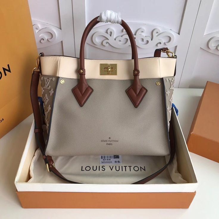 Lv tote On My Side PM